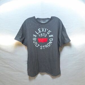 Levi's Tee